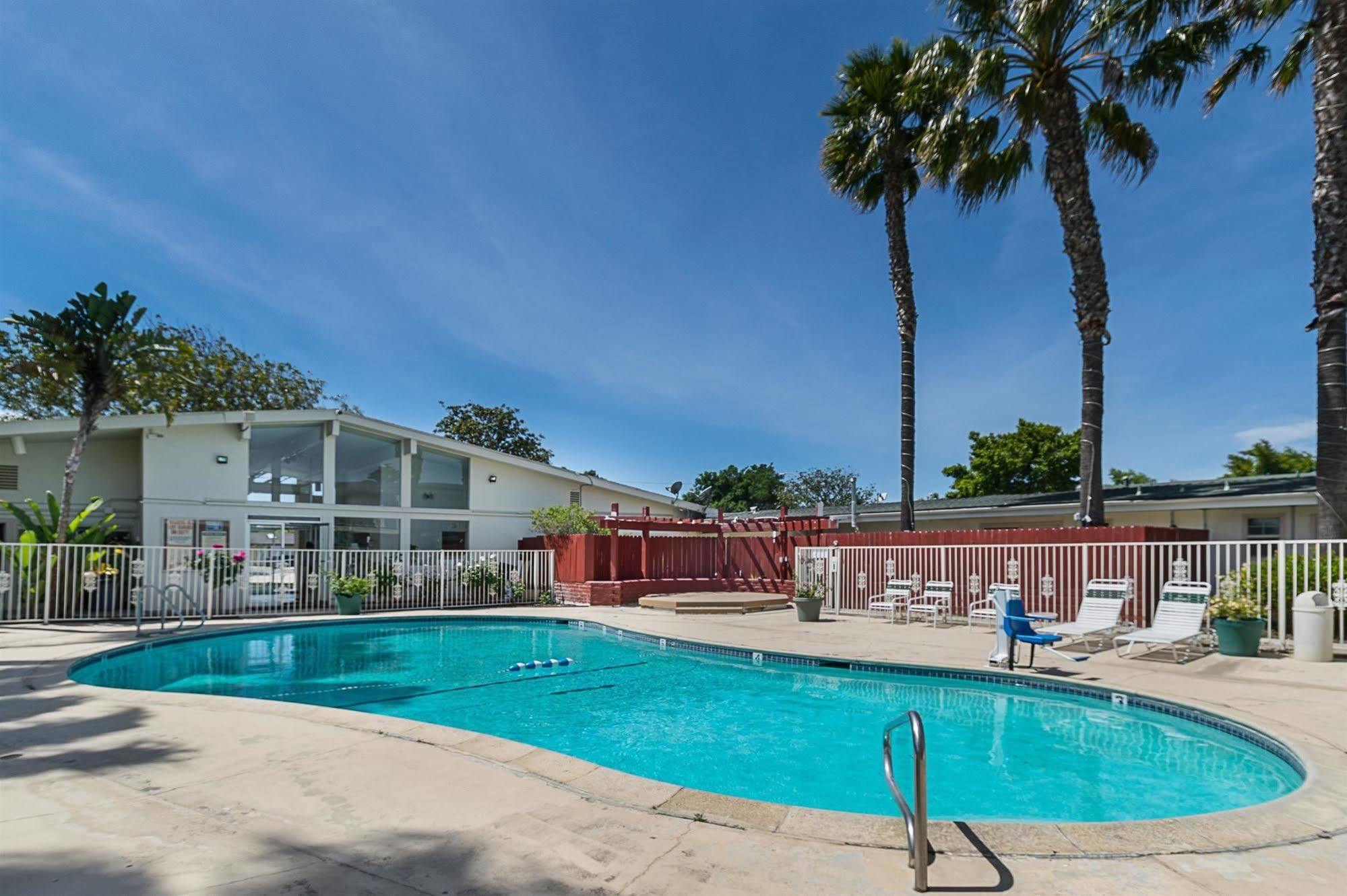 Motel 6-Santa Maria, Ca - South Exteriér fotografie